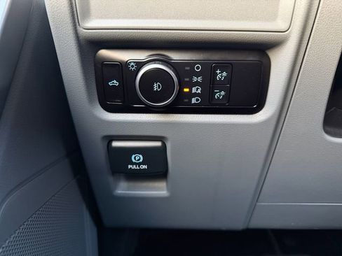 Used 2023 Ford F150 XLT w/ Trailer Tow Package image 18