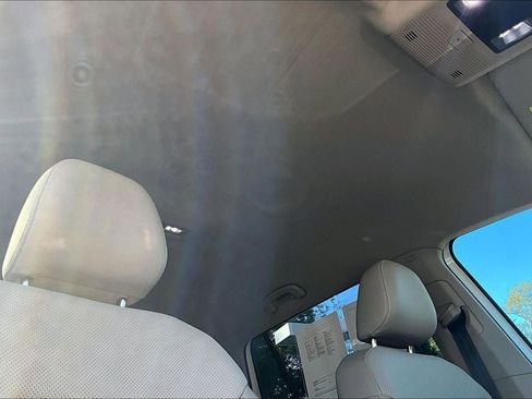 Certified 2026 Volkswagen Atlas SE w/ Black Wheel Package image 25