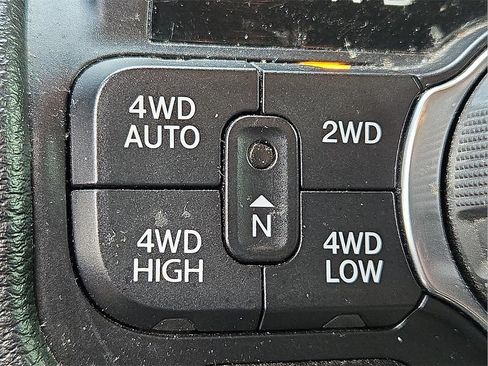 Used 2021 RAM 1500 Big Horn image 24