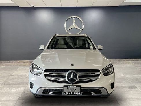 Certified 2022 Mercedes-Benz GLC 300 4MATIC image 2