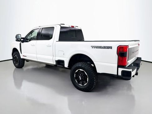 Used 2026 Ford F250 Platinum w/ Tremor Off-Road Package AWD/4WD image 5