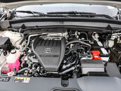 Certified 2024 Toyota Grand Highlander XLE image 17