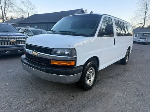 Used 2018 Chevrolet Express 2500 LT w/ LT Preferred Equipment Group image 1