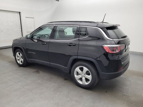 Used 2019 Jeep Compass Latitude image 3