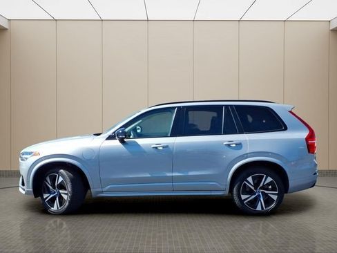 Used 2023 Volvo XC90 T8 Plus AWD/4WD image 4