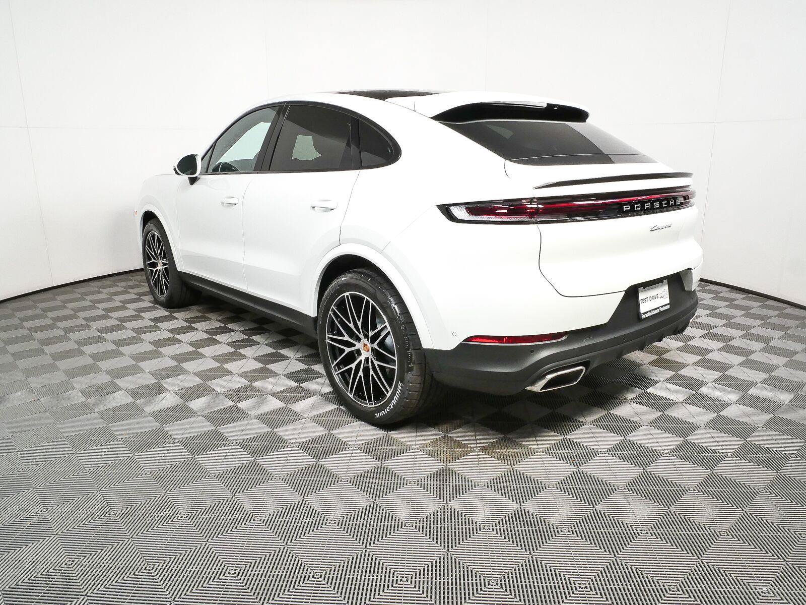 New 2026 Porsche Cayenne Coupe AWD/4WD image 3