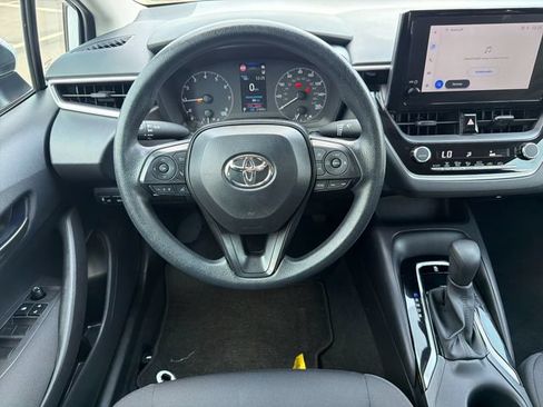 Used 2024 Toyota Corolla LE w/ LE Convenience Package FWD image 15