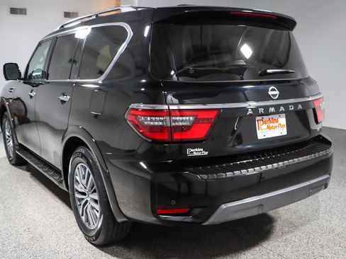 Used 2022 Nissan Armada SL w/ Captain's Chairs Package AWD/4WD image 9