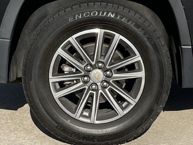 Used 2023 Chevrolet Traverse LT FWD image 8