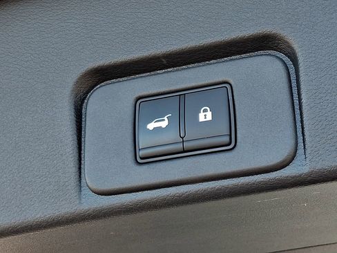 Certified 2023 Nissan Rogue SV w/ SV Premium B Package AWD/4WD image 30