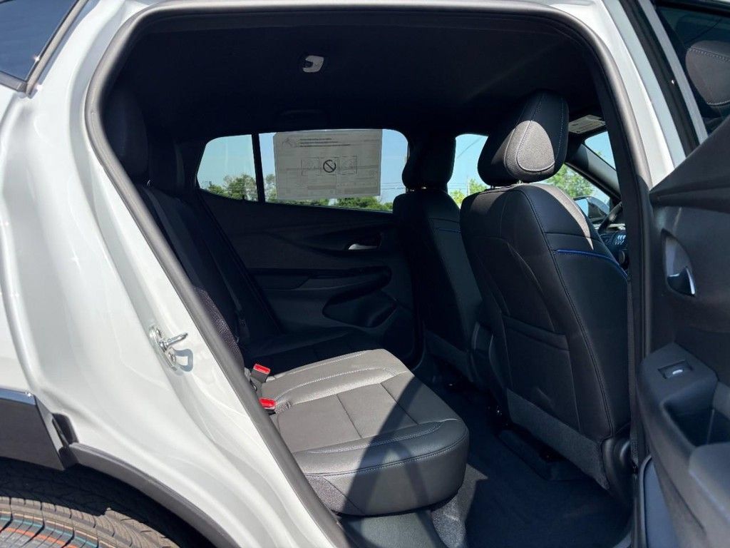 New 2026 Buick Envista Sport Touring w/ Convenience I Package FWD image 5