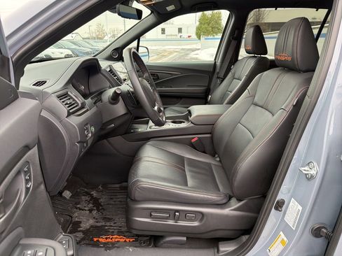 Certified 2024 Honda Passport TrailSport image 18