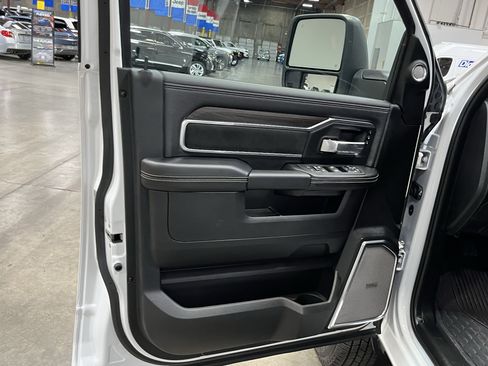 Certified 2026 RAM 3500 Laramie AWD/4WD image 19