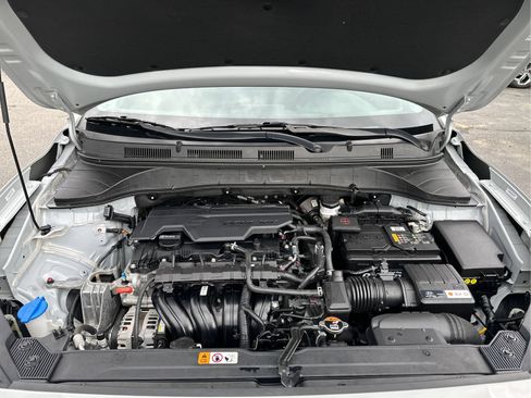 Certified 2022 Hyundai Kona SEL AWD/4WD image 11