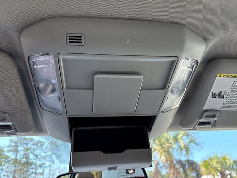 Used 2017 Toyota Tundra SR5 w/ SR5 Upgrade Package image 27