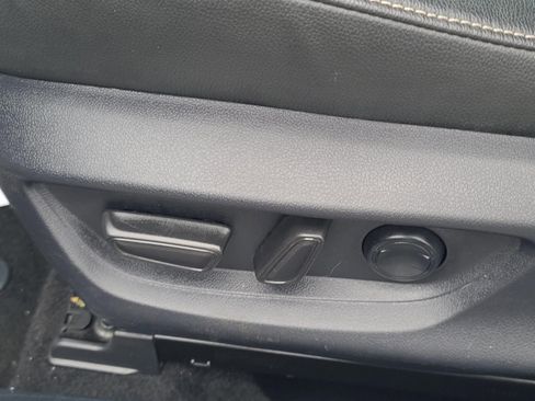 Used 2025 Toyota Camry LE image 12