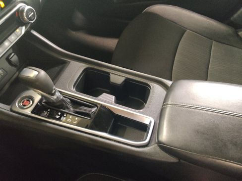 Used 2021 Nissan Sentra SV FWD image 26