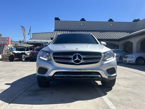 Used 2016 Mercedes-Benz GLC 300 4MATIC w/ Premium Package image 2