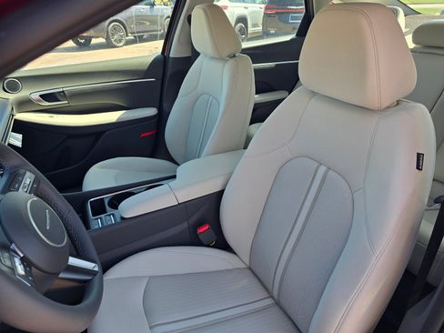 New 2026 Hyundai Sonata SEL FWD image 12
