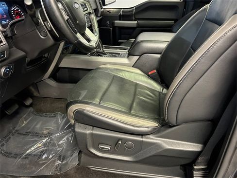 Used 2018 Ford F150 Raptor w/ Equipment Group 802A Luxury image 6