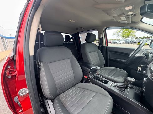 Used 2019 Ford Ranger XLT w/ Equipment Group 302A Luxury AWD/4WD image 14