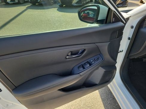 Certified 2025 Nissan Sentra S image 22