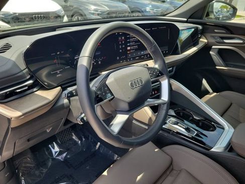 Certified 2025 Audi Q5 Premium w/ Premium Plus AWD/4WD image 17