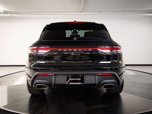 Certified 2025 Porsche Macan AWD/4WD image 6