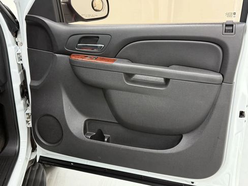 Used 2011 Chevrolet Tahoe LS w/ Texas Edition image 29