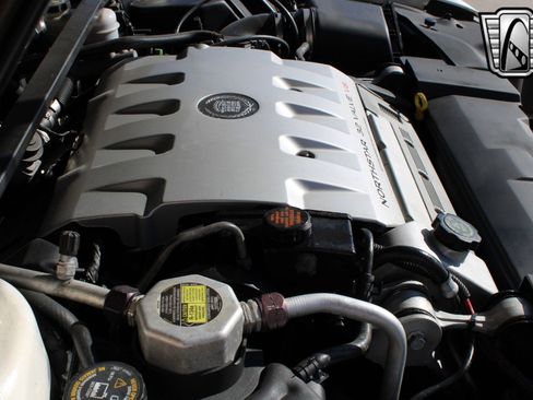 Used 2002 Cadillac Eldorado Touring w/ Preffered Equipment Group image 24