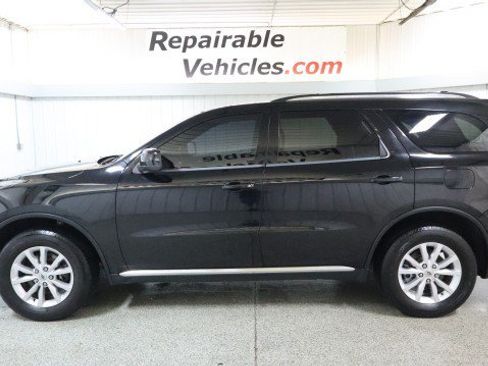 Used 2023 Dodge Durango SXT AWD/4WD image 1