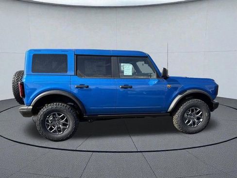 New 2025 Ford Bronco Badlands image 2