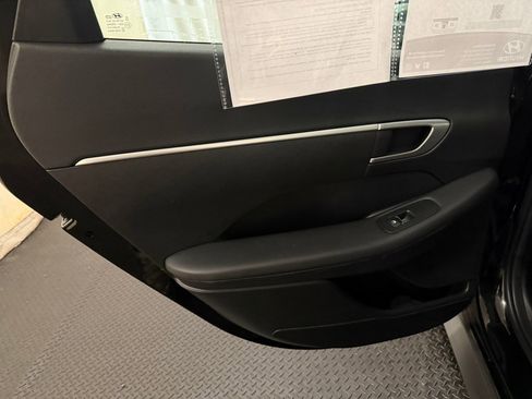 Used 2025 Hyundai Sonata SE image 25