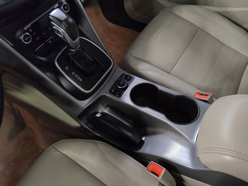 Used 2014 Ford Escape SE w/ Equipment Group 201A image 26