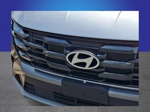 Used 2025 Hyundai Tucson SEL FWD image 4