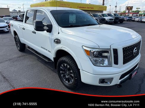 Used 2019 Nissan Titan PRO-4X AWD/4WD image 1