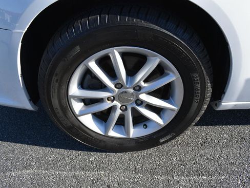 Used 2018 Dodge Grand Caravan SXT image 31