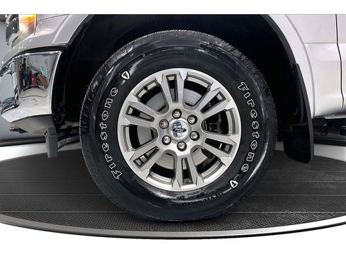 Used 2019 Ford F150 Lariat w/ Trailer Tow Package image 11