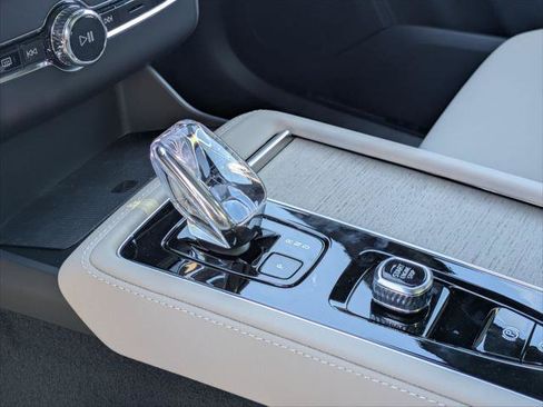 New 2026 Volvo XC90 T8 Plus w/ Protection Package AWD/4WD image 9