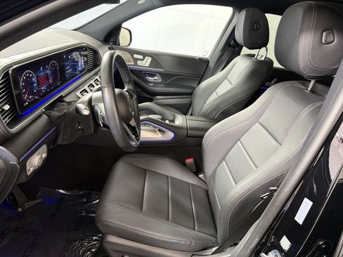 Used 2025 Mercedes-Benz GLS 450 4MATIC image 13
