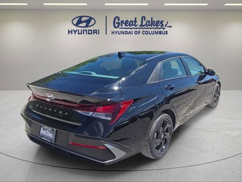 New 2026 Hyundai Elantra Sport FWD image 7