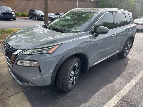 Certified 2023 Nissan Rogue SL w/ SL Premium Package image 2