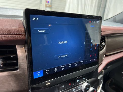 Used 2024 Ford Expedition Max Limited image 35