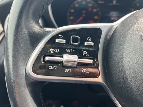 Certified 2022 Mercedes-Benz GLC 300 image 25