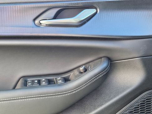 New 2025 Jeep Grand Cherokee 4WD image 17