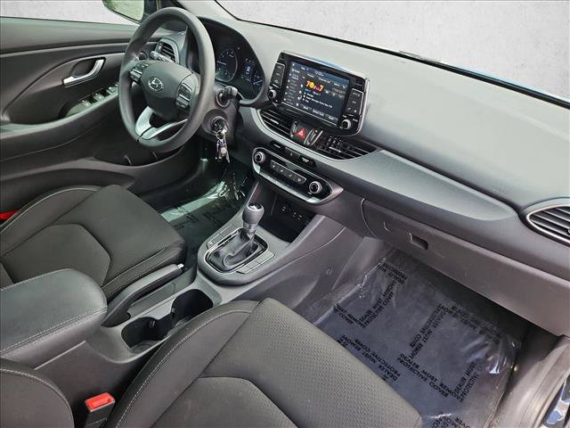Used 2018 Hyundai Elantra GT FWD image 27