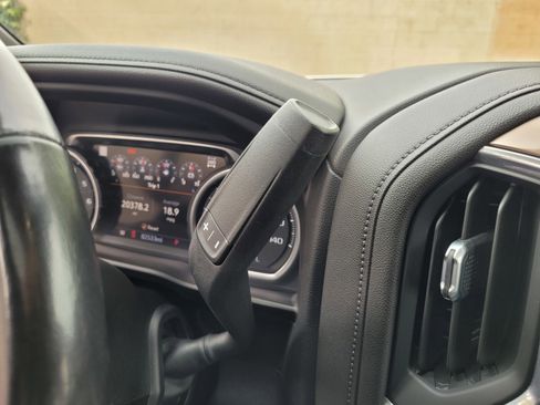 Used 2022 Chevrolet Silverado 1500 High Country w/ Safety Package II image 21