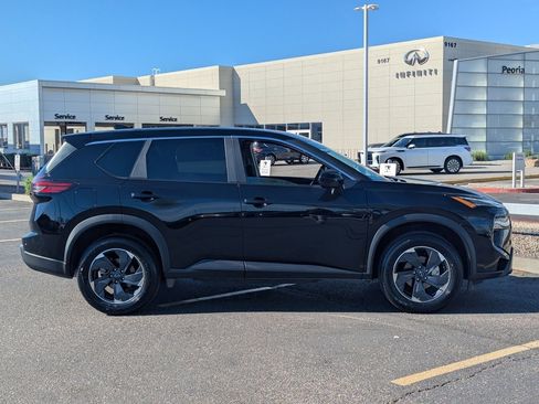 Certified 2025 Nissan Rogue SV image 7