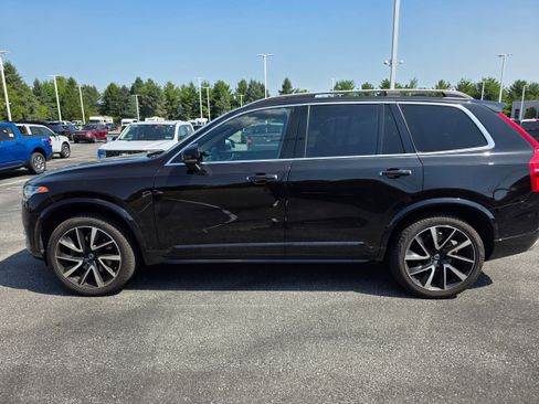 Used 2018 Volvo XC90 T6 Momentum w/ Protection Package AWD/4WD image 2