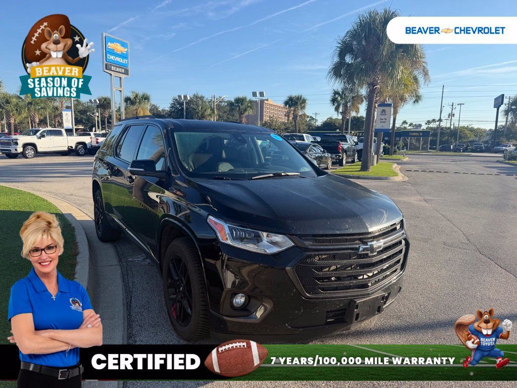 Used 2021 Chevrolet Traverse Premier w/ Redline Edition AWD/4WD image 2